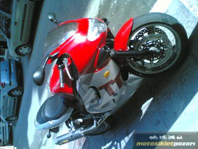 Motor Triumph TT 600
